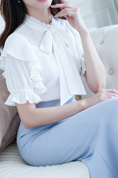 由莉